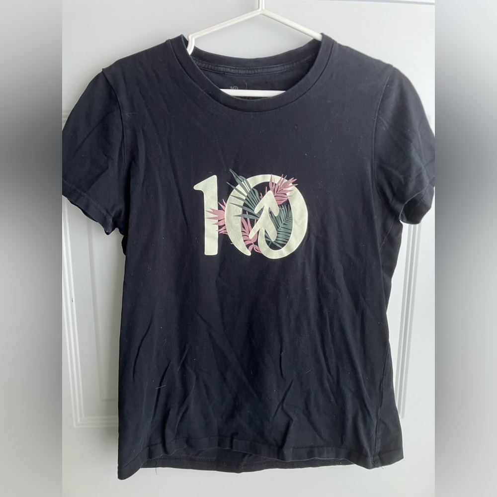 Tentree black graphic tshirt organic cotton large